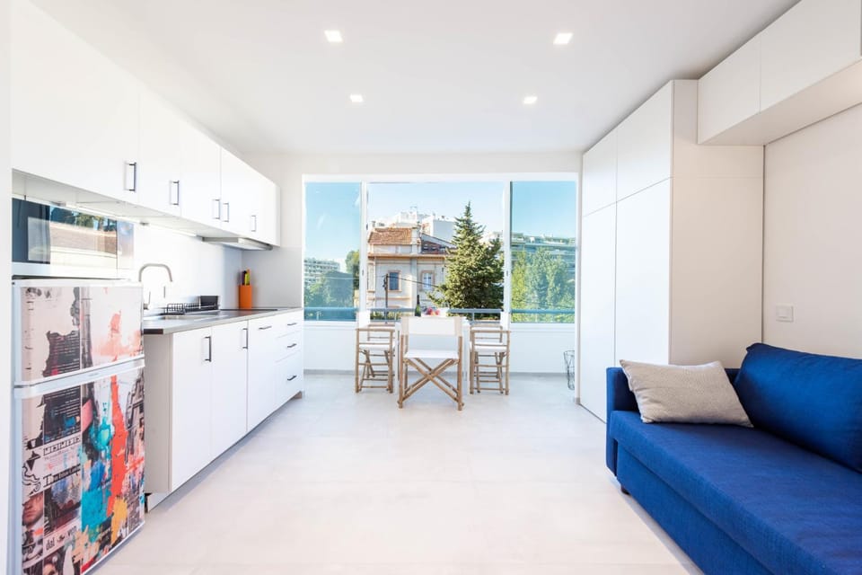 Kitchen or kitchenette, Living room, Dining area, stove