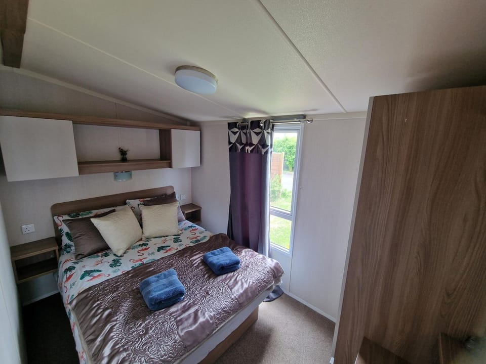 Durdlee Door, D27, Main Rd, West Lulworth, Wareham BH20 5PU Campground/ 
RV Resort in West Lulworth