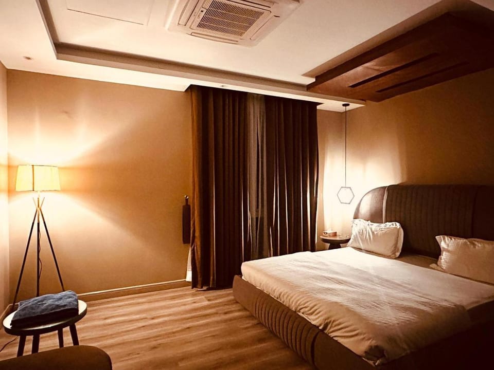 Gold Crest Duplex Apartment Apartment in Lahore