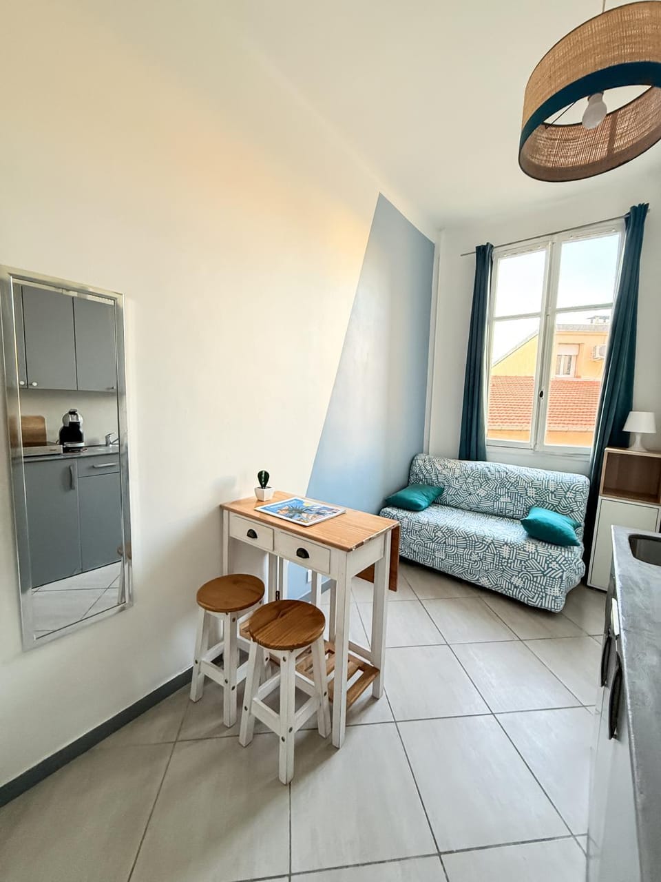 Living room, Bedroom