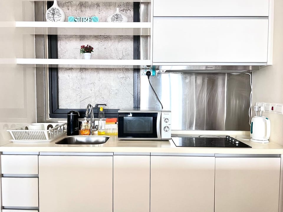 Gathering 13-15pax Kids Friendly Near to SunwayPyramid 3R3B Soccer Table, Game Console, 5G WiFi Android Projector, Board Games 华人房东 Apartment in Petaling Jaya