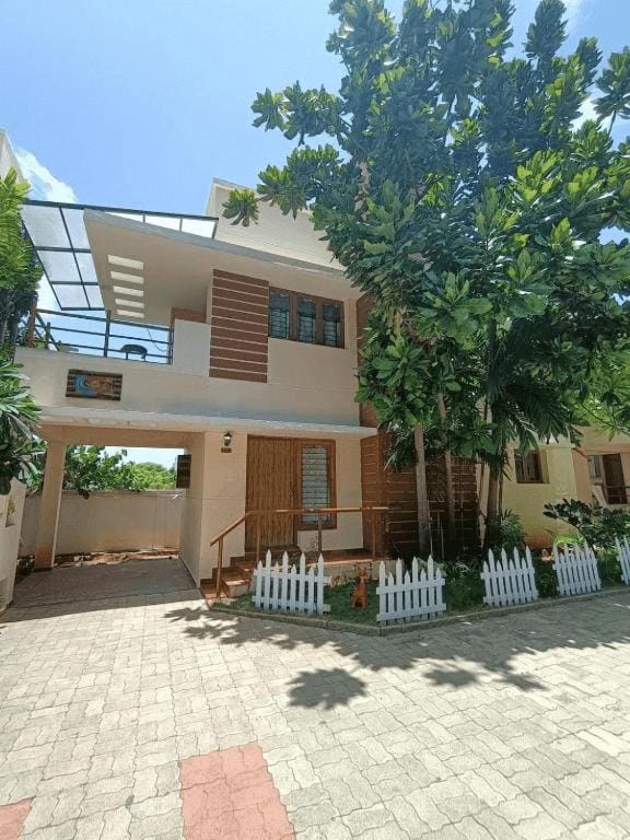 Private Beach ECR Villa by the Bay - 5 mins walk to Beach Villa in Tamil Nadu