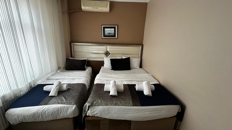 Bed, Photo of the whole room, Bedroom, towels, air conditioner