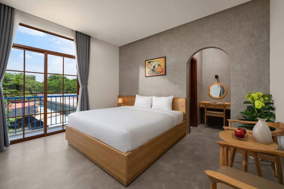 Bed, View (from property/room), Balcony/Terrace, Living room, Photo of the whole room, Bedroom