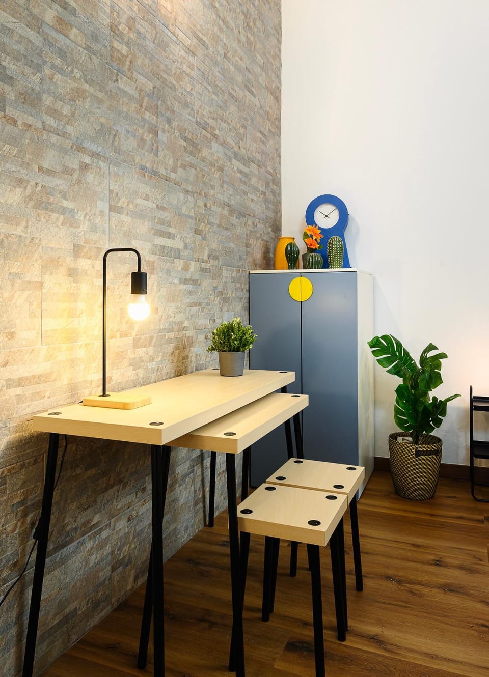 Kitchen or kitchenette, Dining area, Breakfast, Breakfast, wardrobe