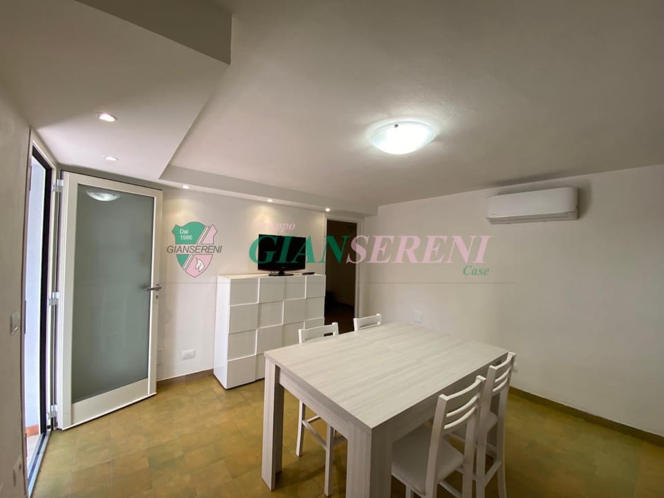 TV and multimedia, Kitchen or kitchenette, Dining area, air conditioner