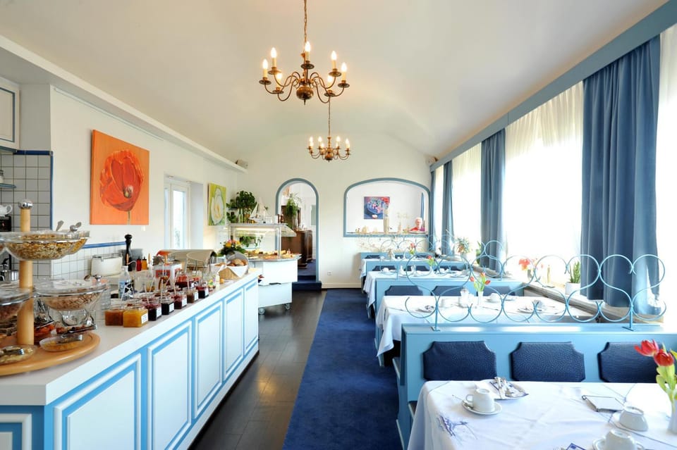 Restaurant/places to eat, Food and drinks, Food, Breakfast, Continental breakfast, Buffet breakfast