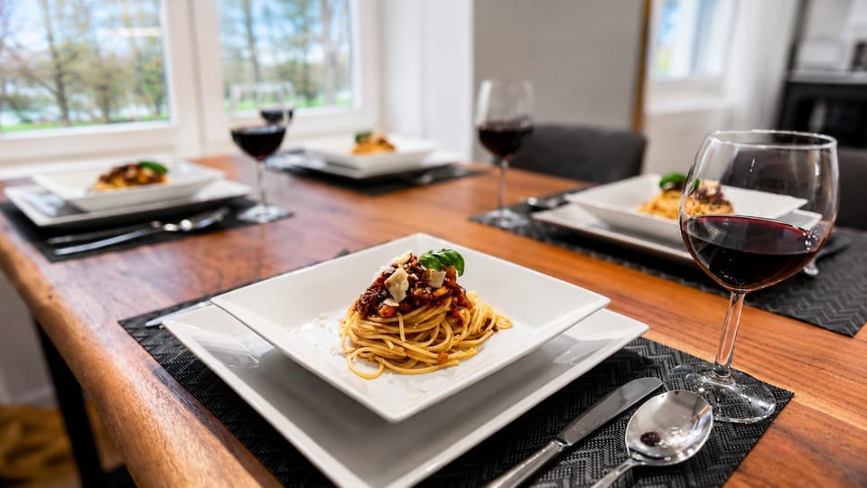 Business facilities, Food, Lunch, Lunch, Dinner, Dinner