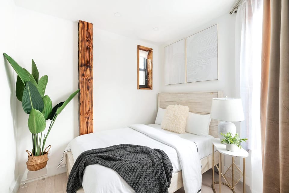 48-4FE 2BR Prime Midtown West Apartment in Midtown