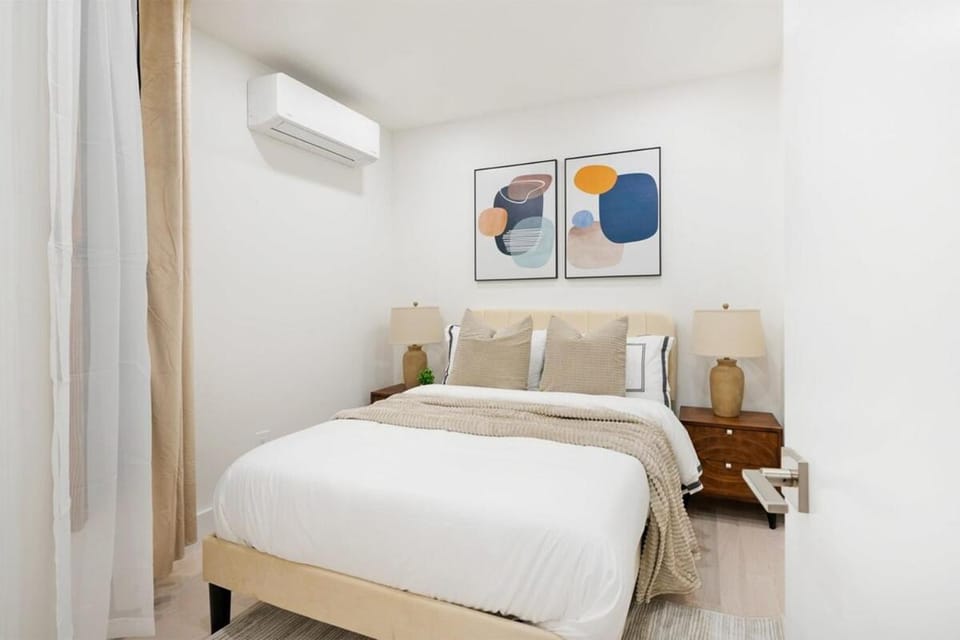 48-4FW Newly Renovated 2br Midtown West W&D Apartment in Midtown