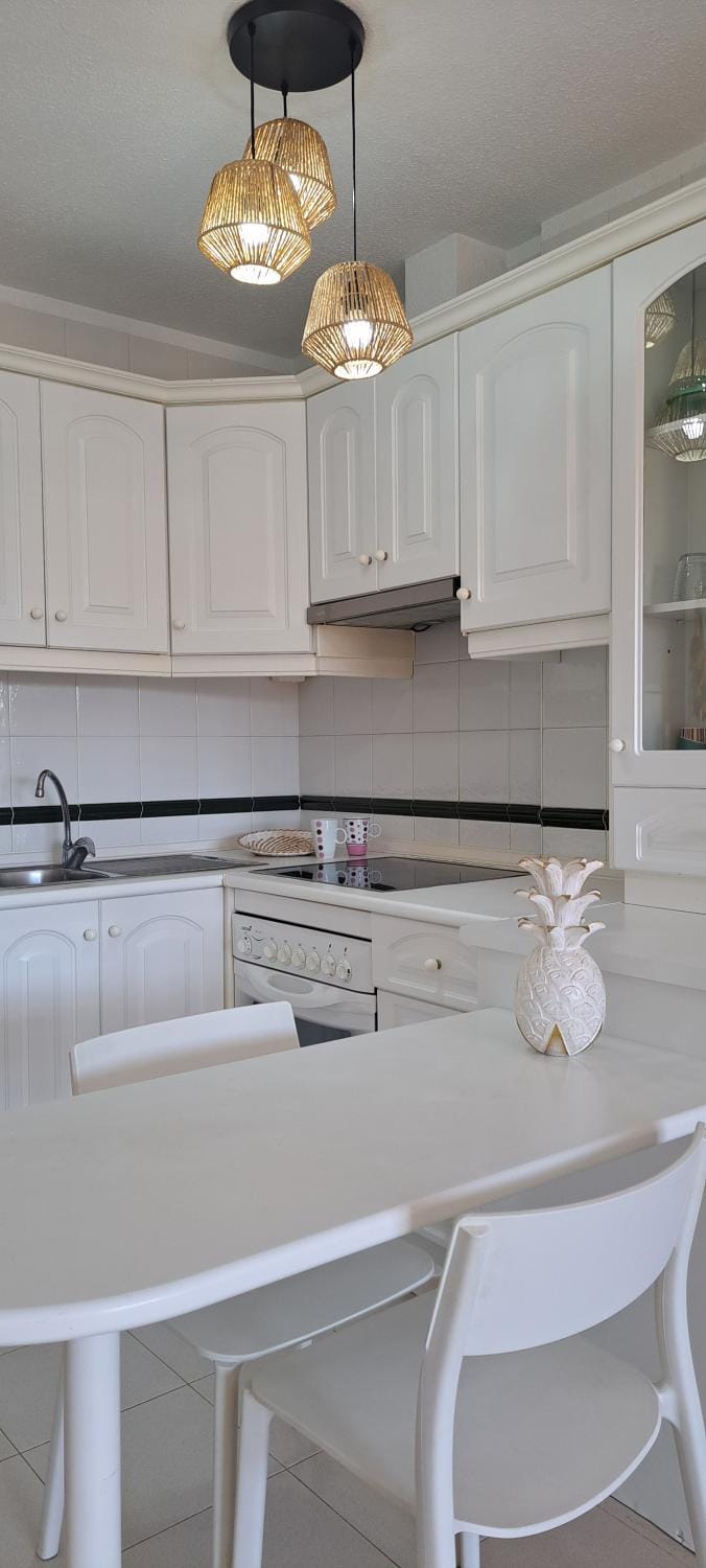 Kitchen or kitchenette, Dining area, stove