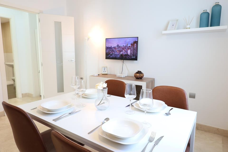 TV and multimedia, Dining area