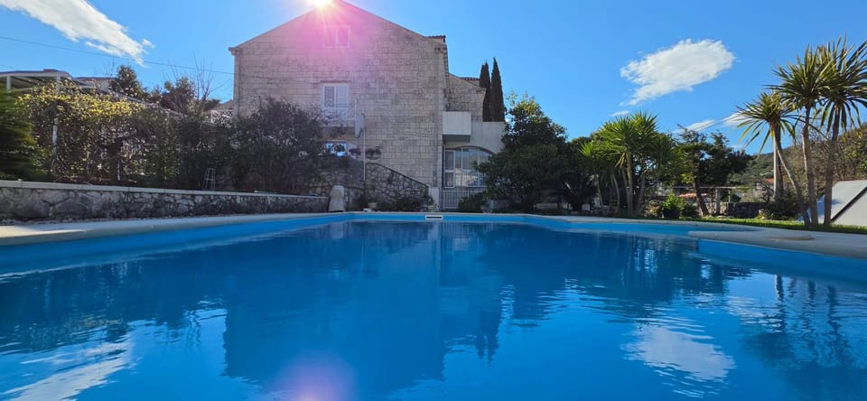 Property building, Swimming pool