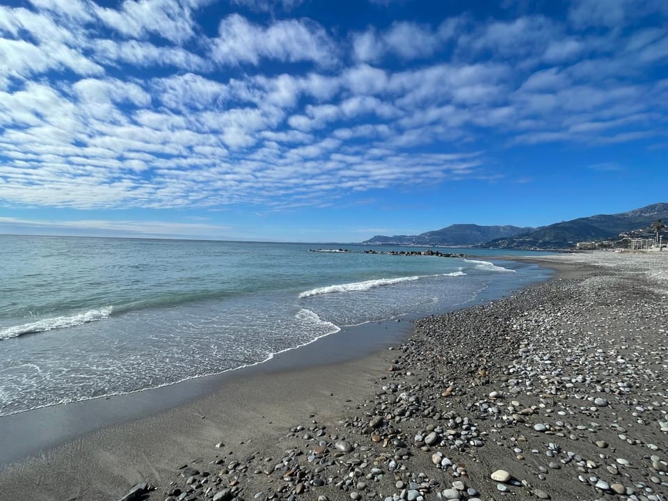 La Casa nel Parco by Smart-Home Apartment in Vallecrosia