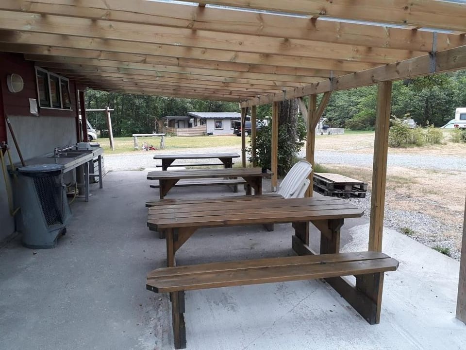 Patio, Dining area