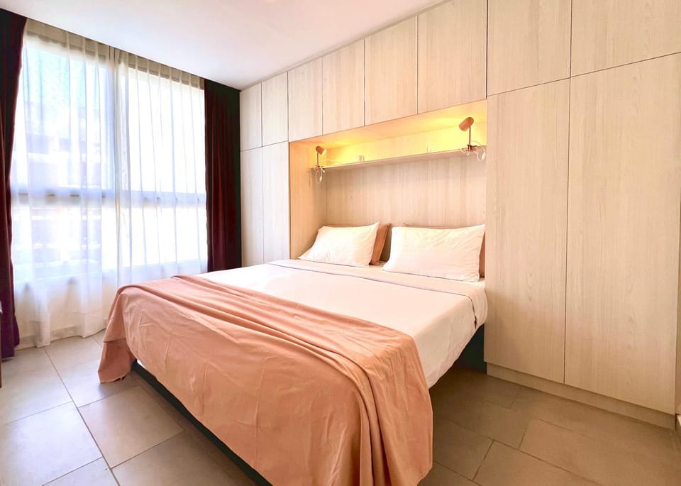 Bed, Photo of the whole room, Bedroom, wardrobe