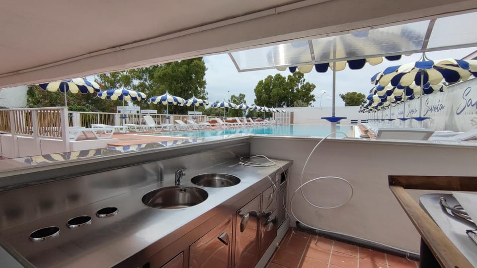 Lounge or bar