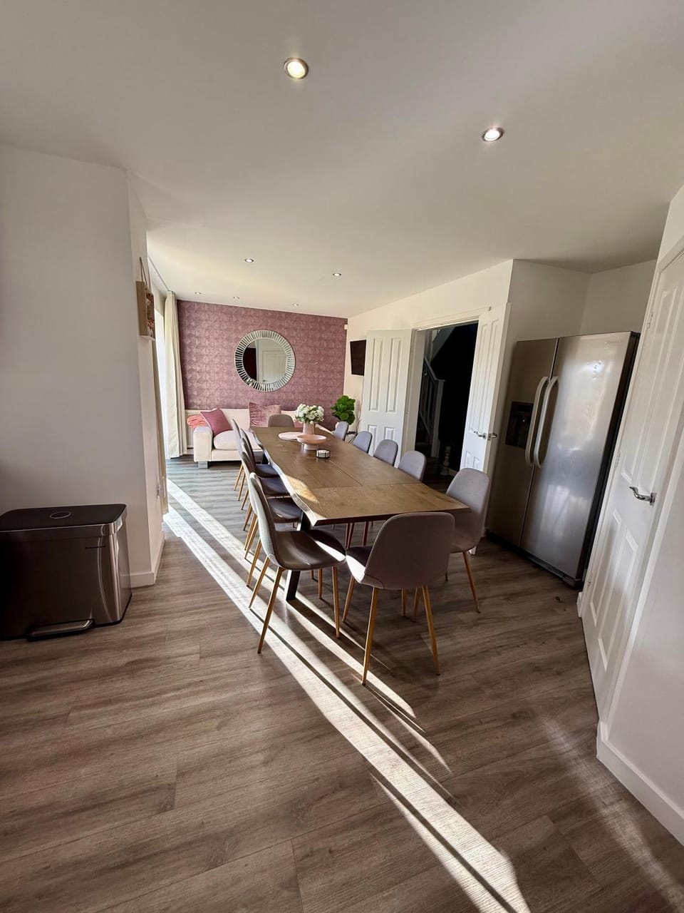 Elysian Escape, modern 5 bedroom house House in Darlington