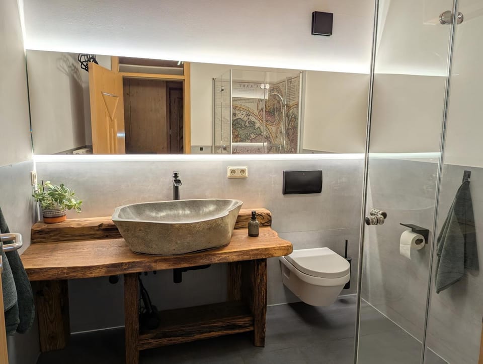 Toilet, Bathroom