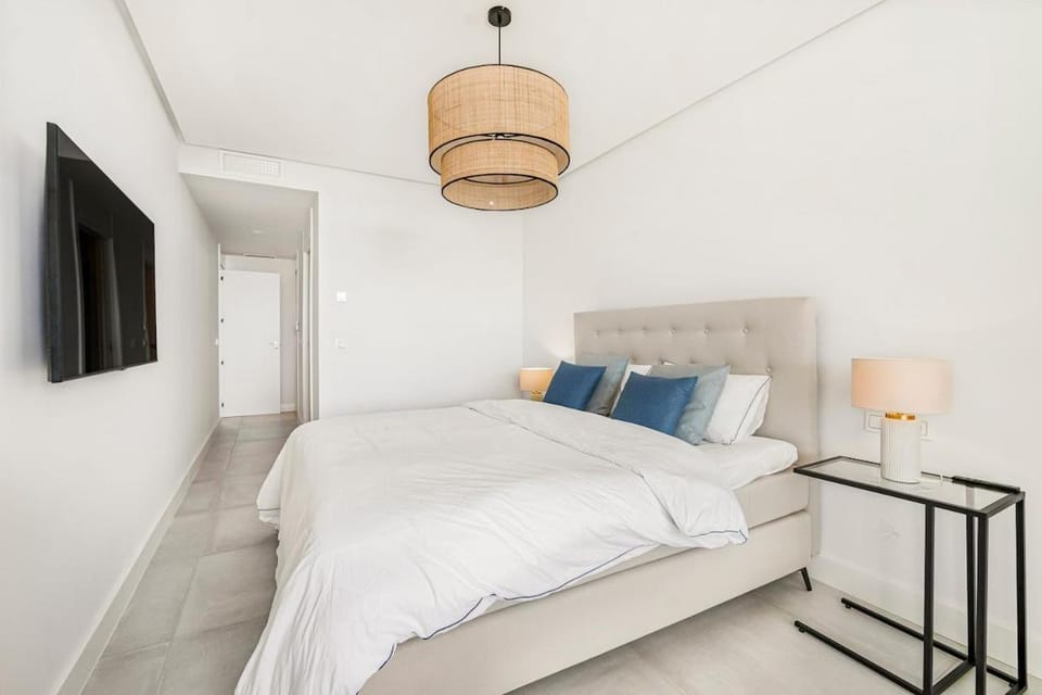 Apartamento de Lujo con Vista al Mar Apartment in Marbella