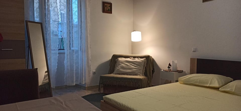 Studio Apartment Nika FREE PARKING Apartment in Split
