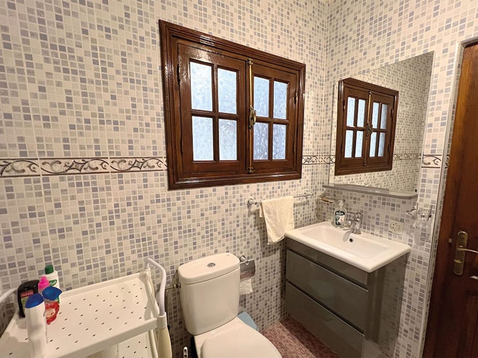 Toilet, Bathroom