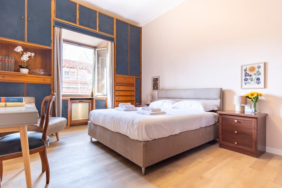 Bed, Photo of the whole room, Bedroom, towels, wardrobe