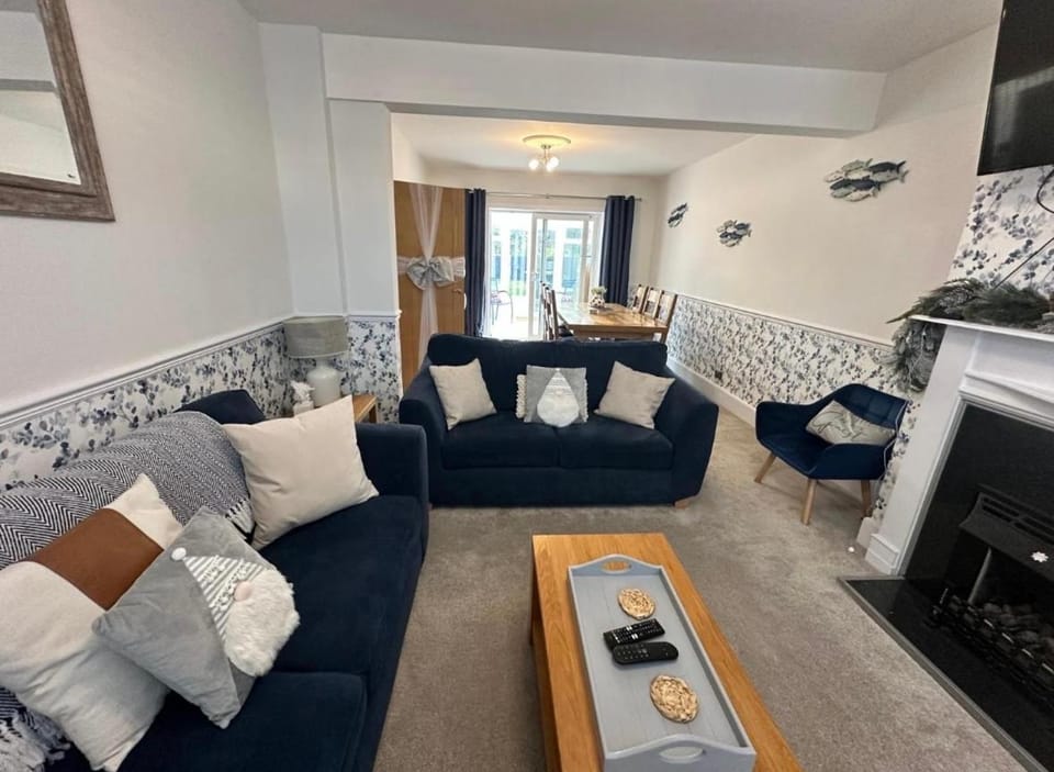 Escape to the Beach House in Poole