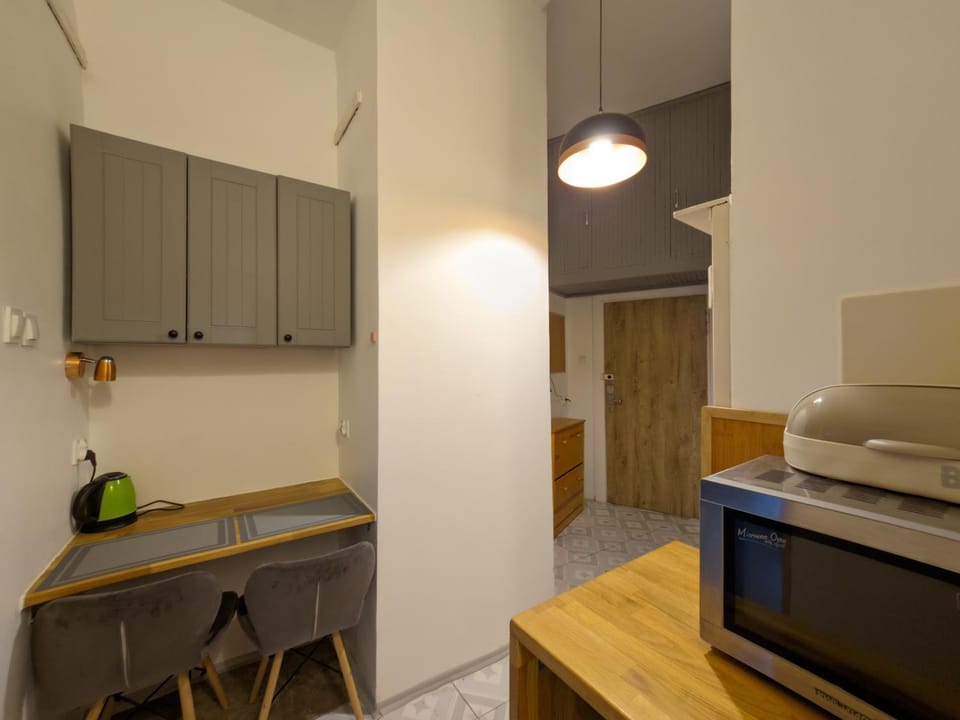 Kitchen or kitchenette, pet friendly, stove