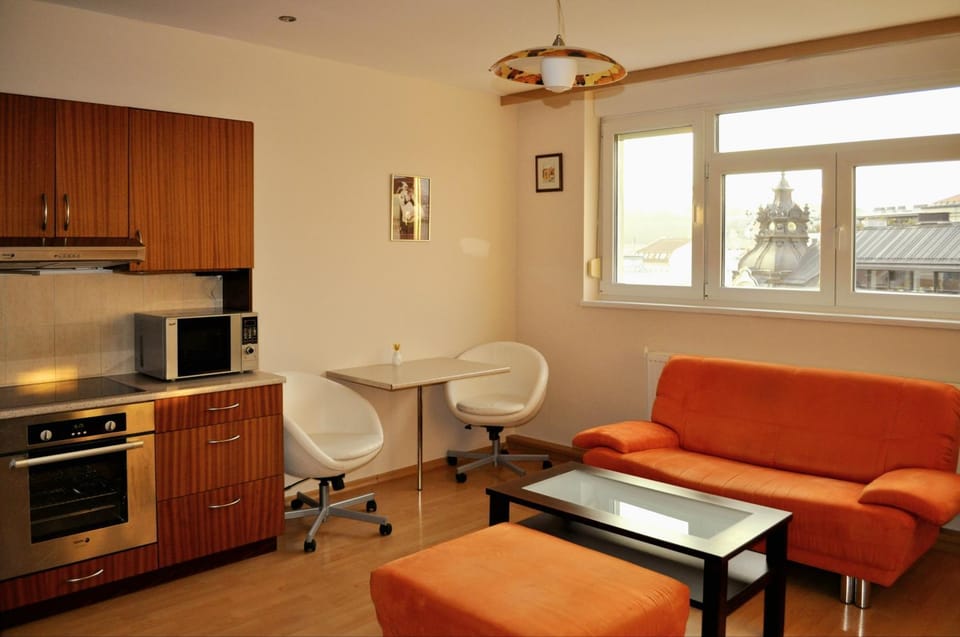 Kitchen or kitchenette, Living room, Dining area