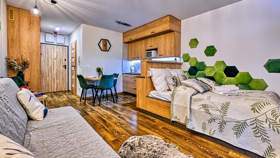 Apartament Przystań Wędrowca Resort C6 z pięknym widokiem i ogródkiem i z Ogólnodostępną Sauną - 5D Apartments Apartment in Lower Silesian Voivodeship