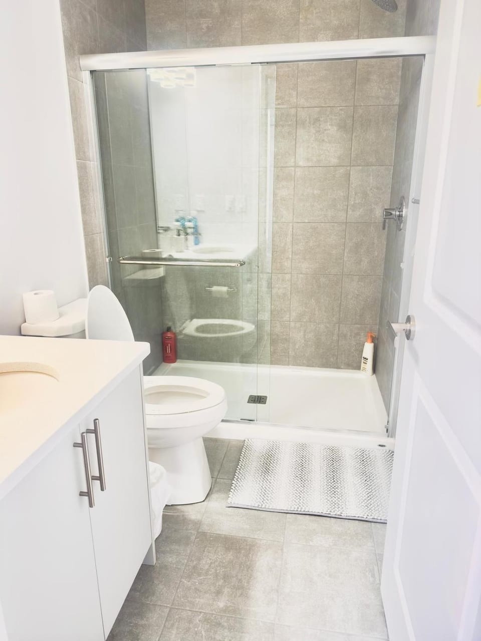 Shower, Toilet, Bathroom