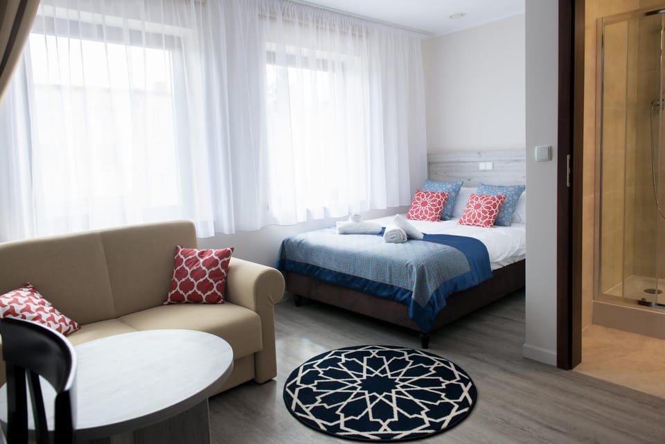 Bed, Photo of the whole room, Decorative detail