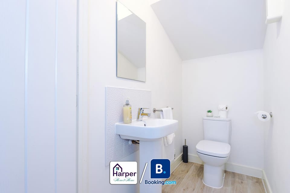 Bathroom, bidet