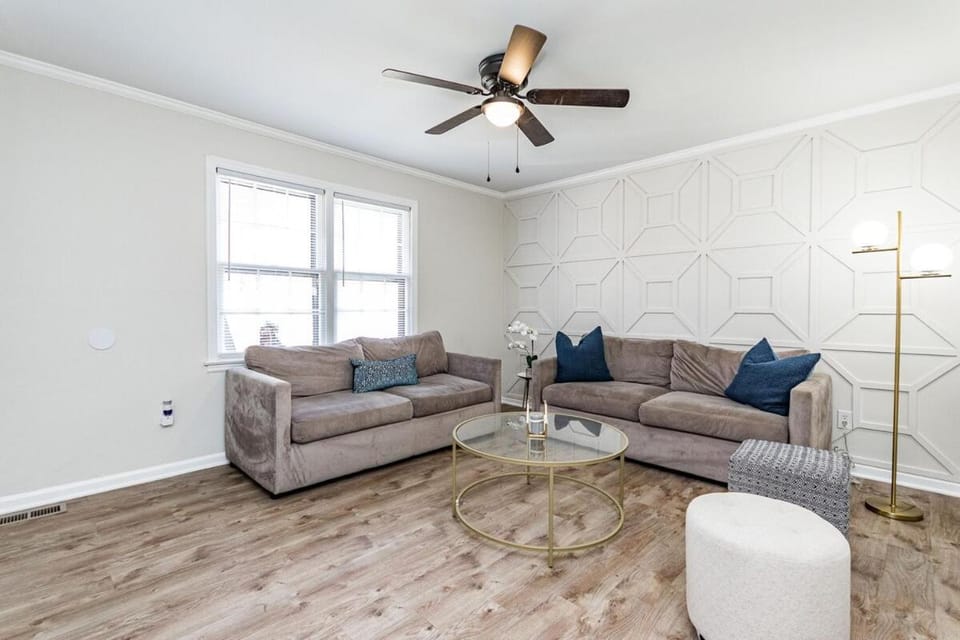 Raleigh house w master suite - 4min to Fenton House in Cary