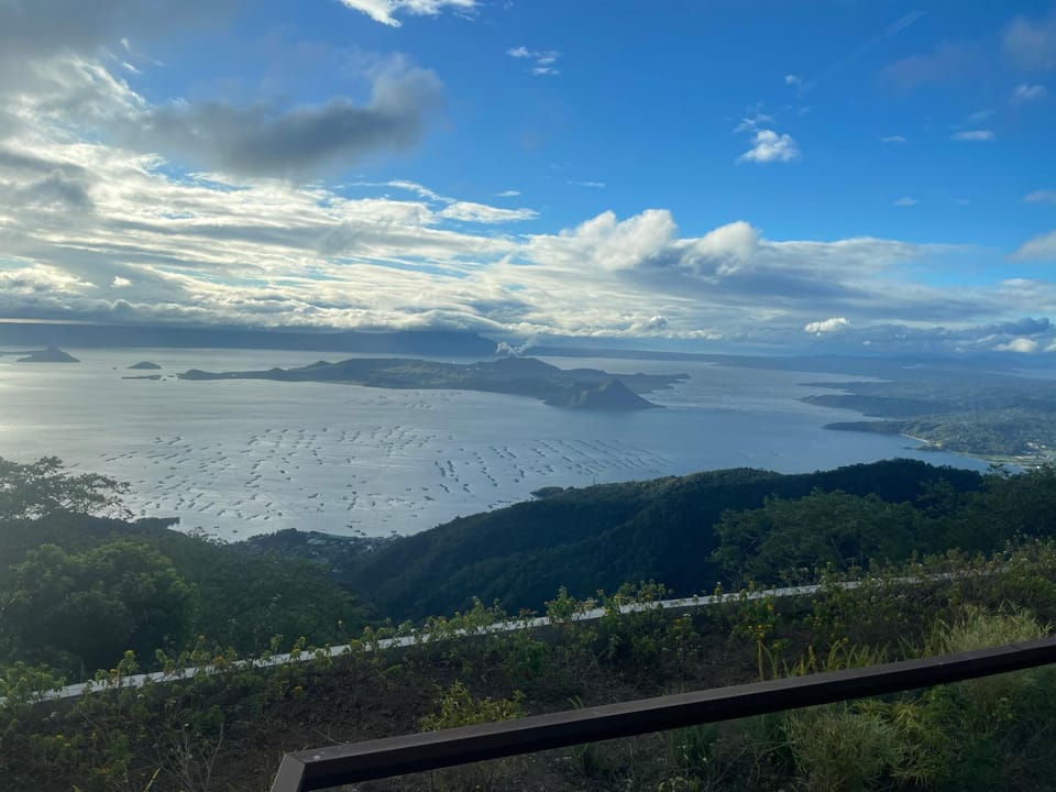 Property building, Natural landscape, Balcony/Terrace, Lake view, Mountain view, River view