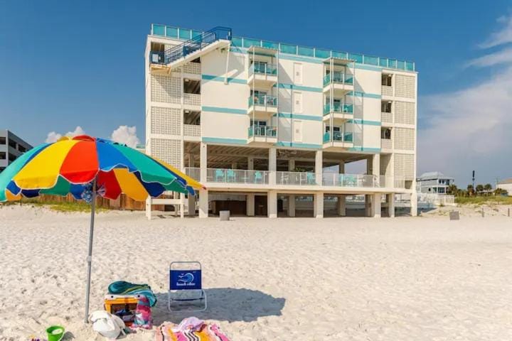 Property building, Beach