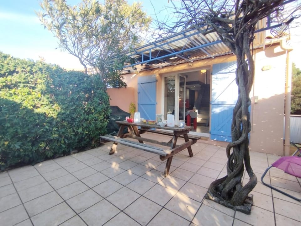Villa T2 Mezzanine - 6 Pers - Parking, Piscine, Clim - FR-1-795-55 Villa in Fleury