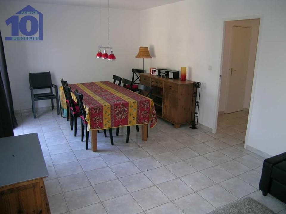 Villa 8 Pers avec Garage et Piscine à 450m de la Plage - FR-1-781-84 House in Occitanie