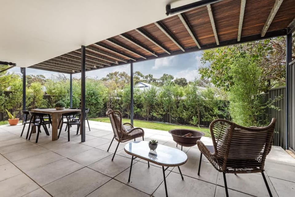 Patio, Garden view