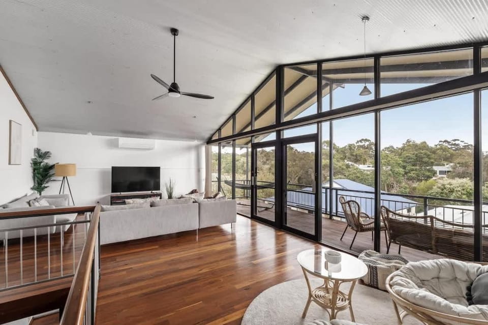 TV and multimedia, Balcony/Terrace, Living room
