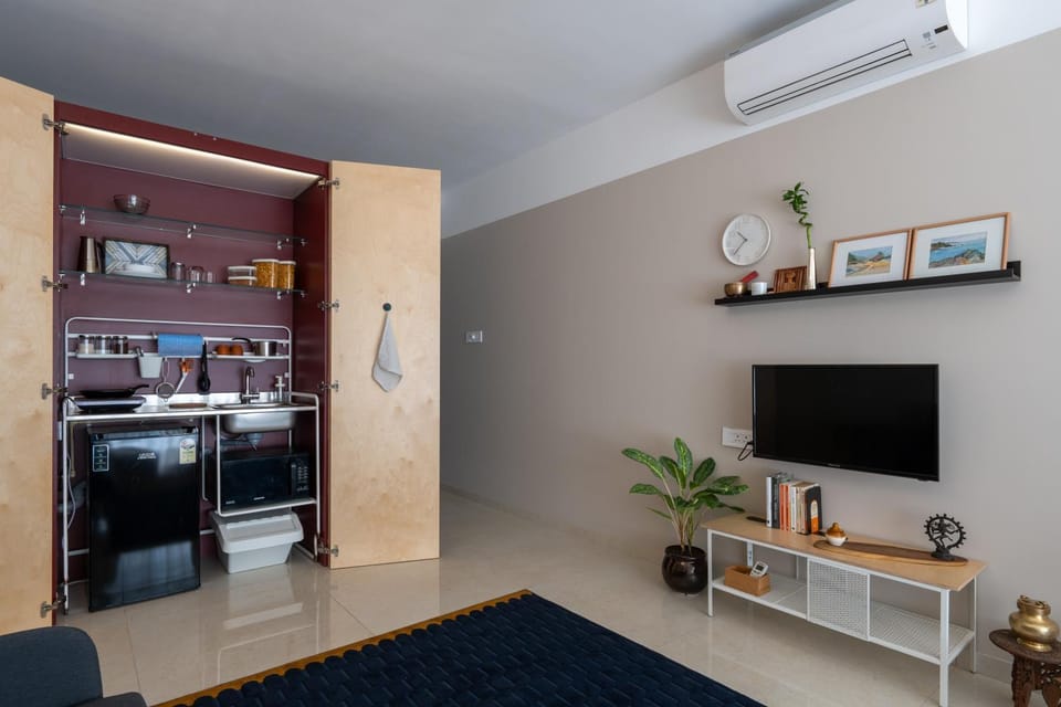 Studio Sama I Curated Studio Apartment with Sunrise View Apartment in Pune
