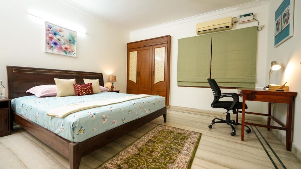Bed, Bedroom, air conditioner