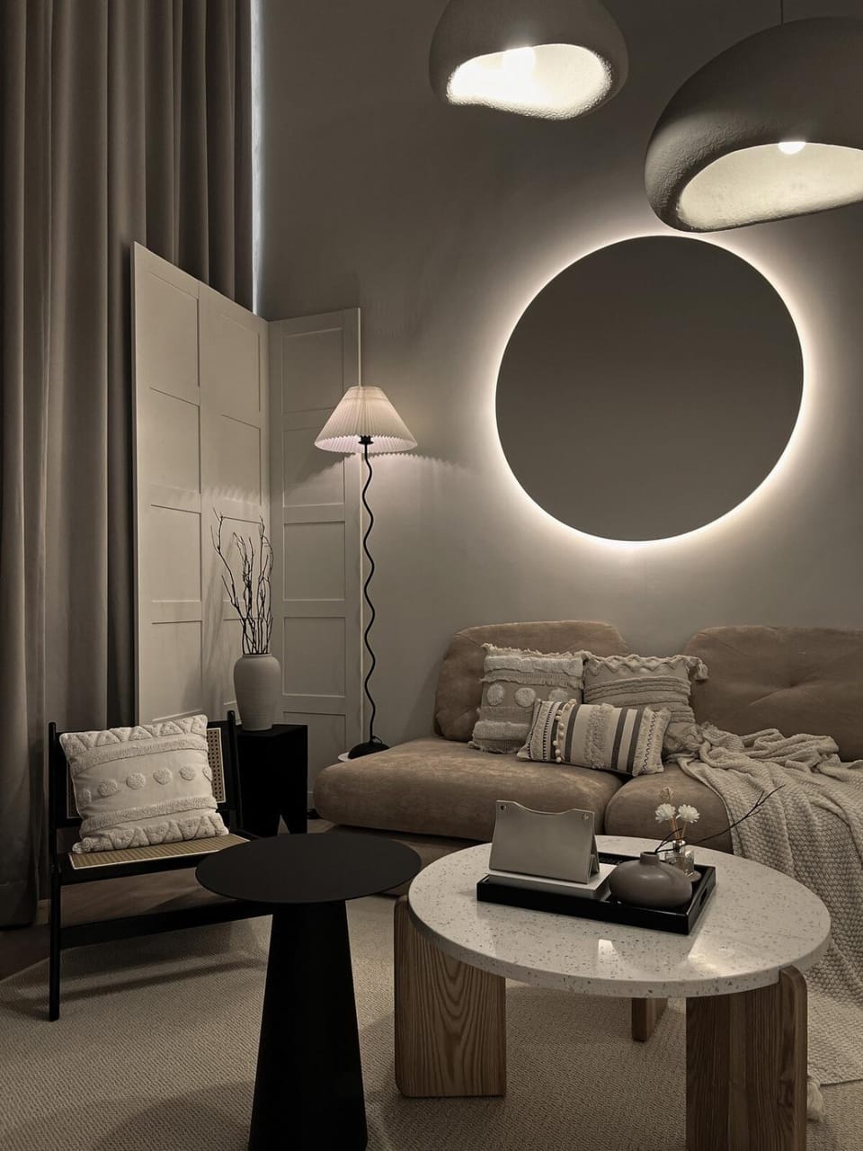 Bed, Living room, Seating area