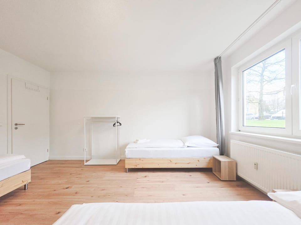 Bed, Bedroom, towels, wardrobe
