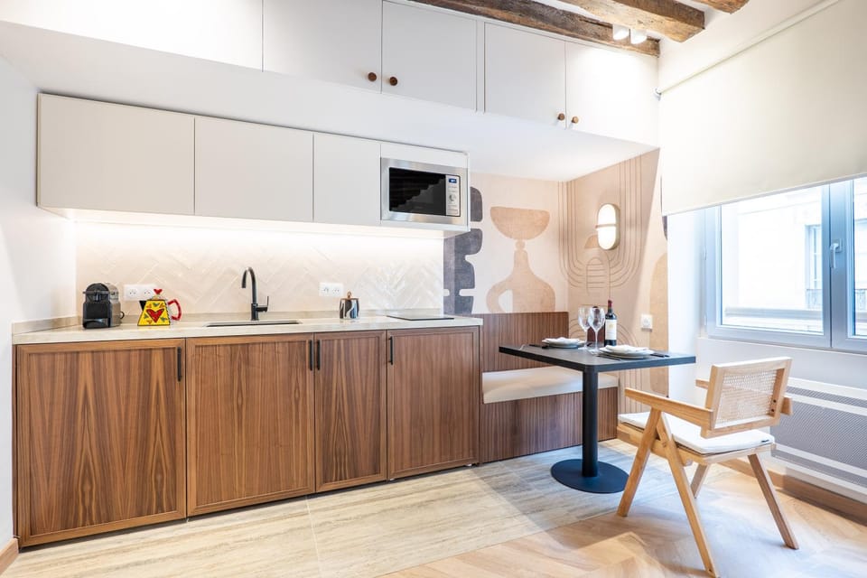 HolidaysInParis - Bourg Tibourg Apartment in Paris