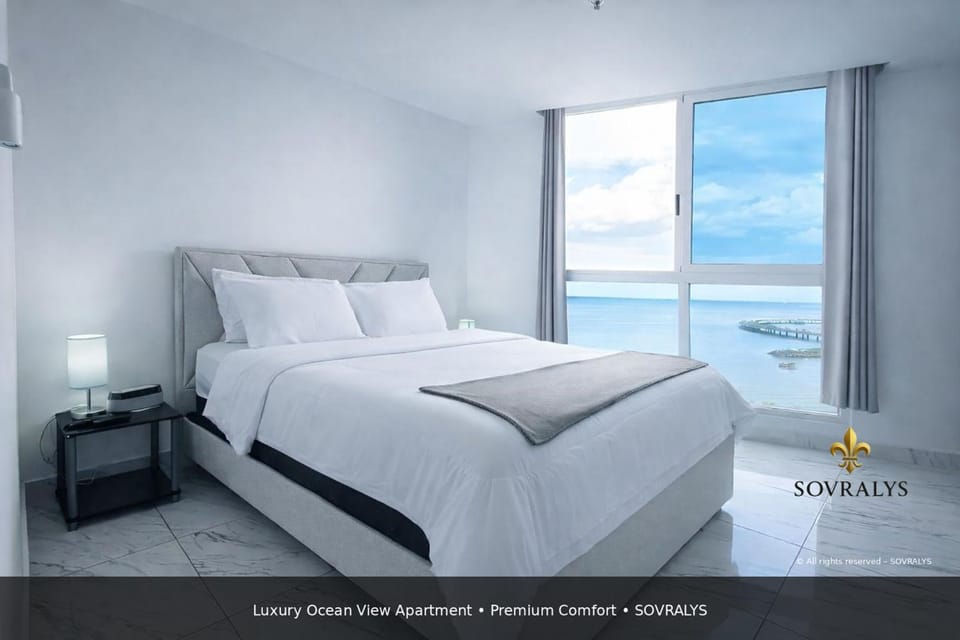 Communal lounge/ TV room, Bed, TV and multimedia, View (from property/room), Photo of the whole room, Bedroom, Sea view, VIP, air conditioner