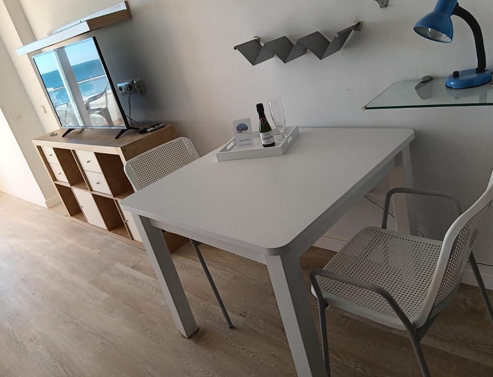 TV and multimedia, Dining area