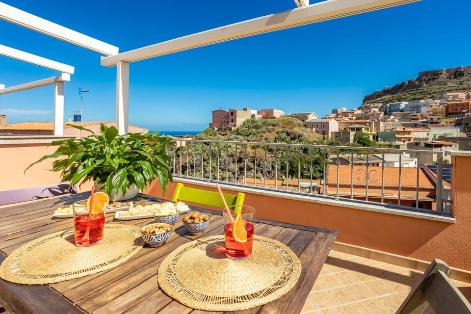 Balcony/Terrace, Dining area, City view, Sea view