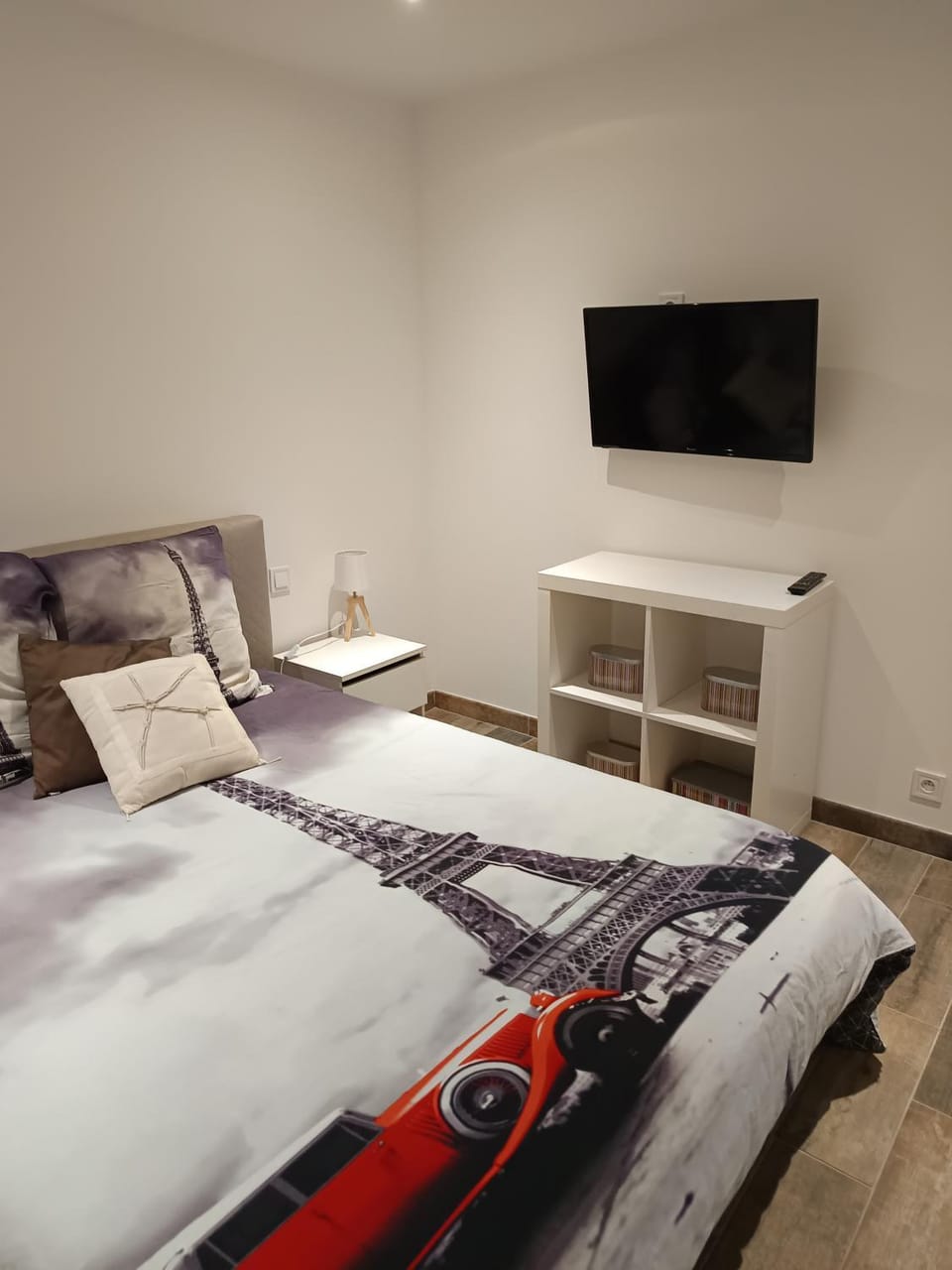 TV and multimedia, Bedroom